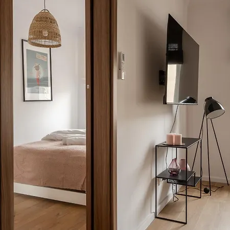 Appartement Rentplanet - Cybulskiego Ii