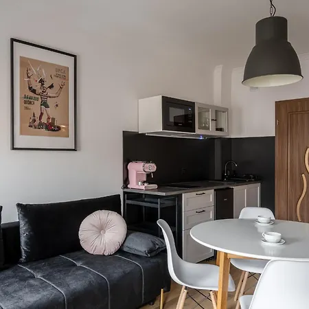 Rentplanet - Cybulskiego Ii Apartamento *