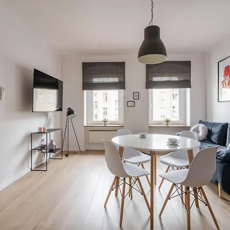 Rentplanet - Cybulskiego Ii Apartamento