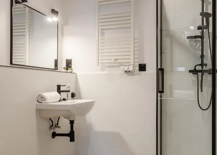 Appartamento Rentplanet - Cybulskiego Ii