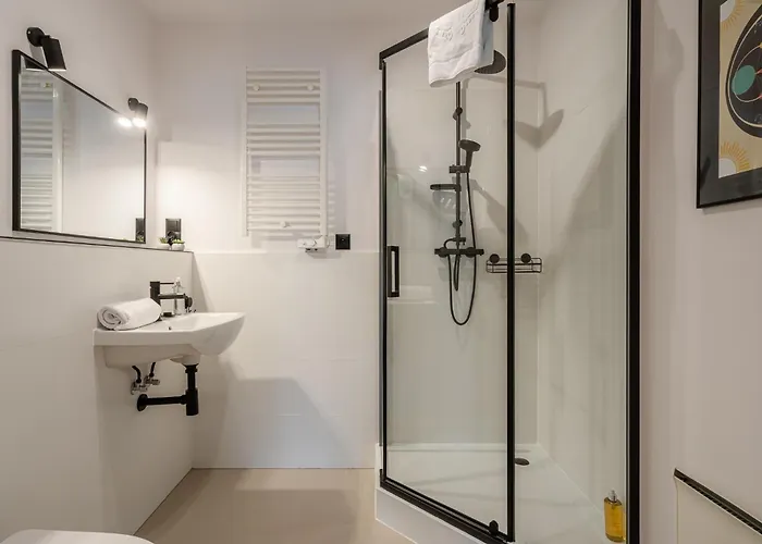 Rentplanet - Cybulskiego Ii Appartamento