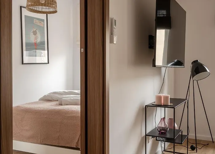 Appartamento Rentplanet - Cybulskiego Ii